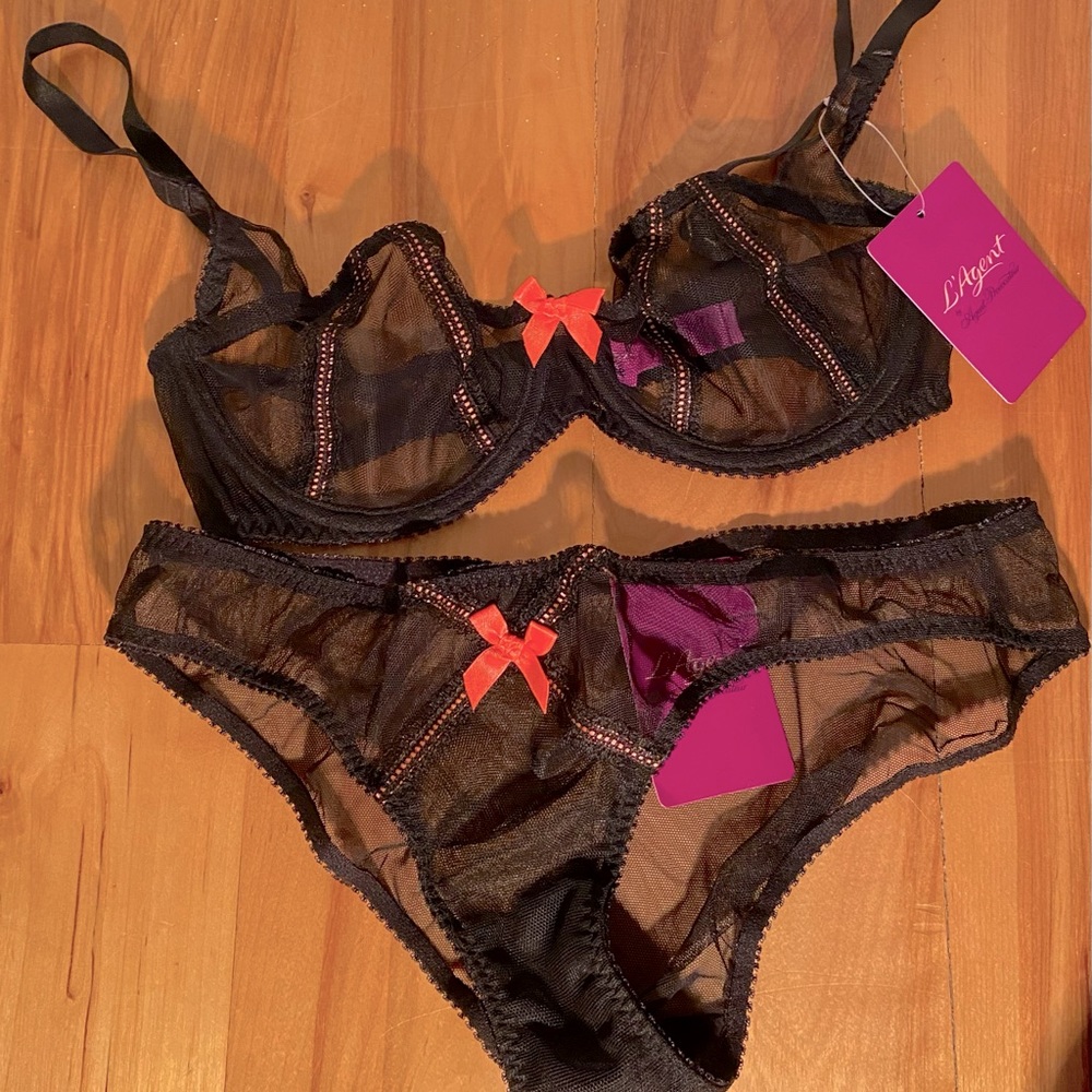 BWNT rare L’Agent Agent Provocateur Doritos bra 32D brief M